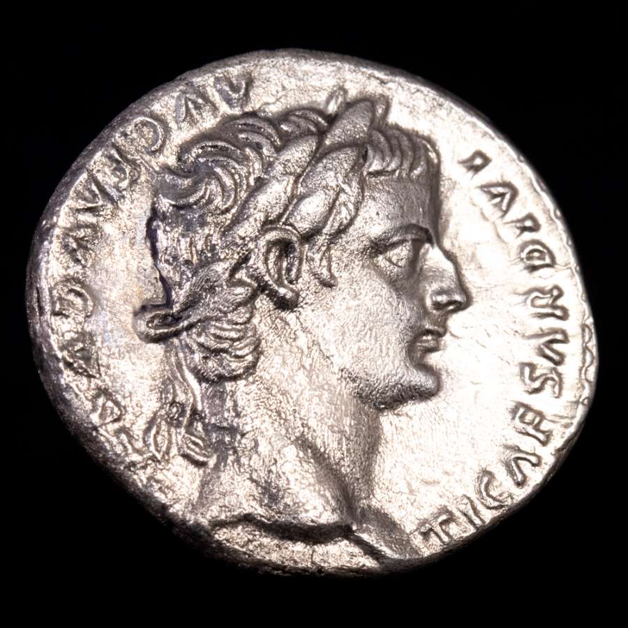 Tiberio, denario del tributo. Lugdunum. PONTIF MAXIM. HERITAGE 21.12 ...